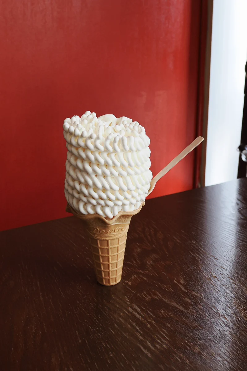 店主しかその作り方を知らない。ミルククラウンソフトクリーム。