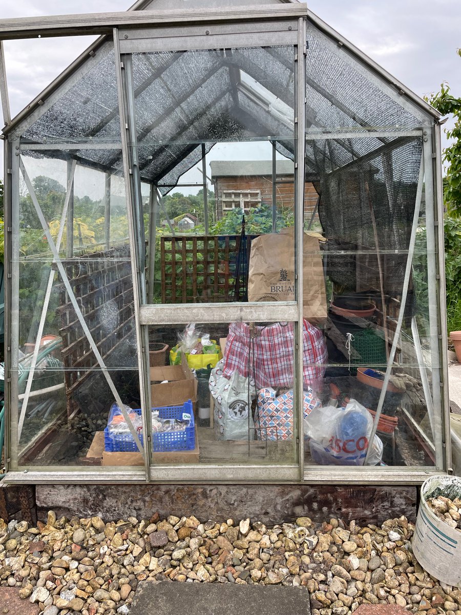 copytaster's tweet photo. When all you grow in your greenhouse is tombola gifts and jams and chocolate and wine. All for your consumption at the Potten End Village Jubilee festival. Kicks off at noon. HP4. It’s free. #Jubilee #PottenEnd #Festival #plants #FathersDay https://t.co/UDjbK7OETv