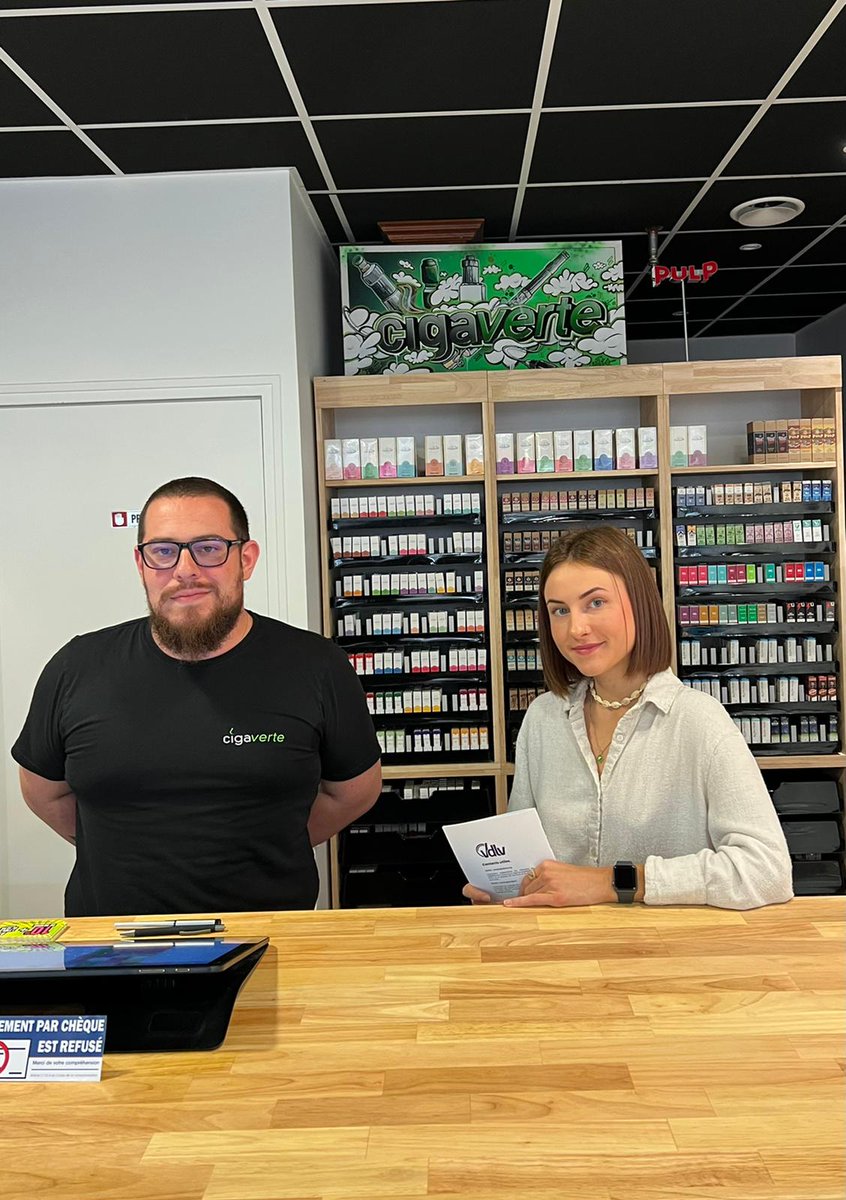 bravo à toutes les équipes Cigaverte  qui se sont impliquées à 200% pour permettre cela 😘 Avant l'ouverture,  les clients faisaient la chaîne devant la grille : la plus belle des recompenses 🥰 2/2