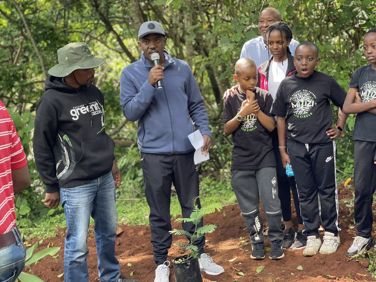 ckarangwa30's tweet photo. As part of #WorldEnvironmentDay “ #OnlyOneEarth ,I joined the #Run4Nature together with #Mizizi Nature Champions #TheRunFitClub #TeamJasho #TimelessMotion. After the run 🏃🏼♂️ we planted #Indiginous tree including #EastAfricanSandalwood which is is listed extinct.#PangaMiti https://t.co/W89zEfrQh1
