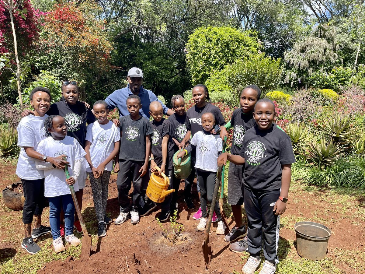 ckarangwa30's tweet photo. As part of #WorldEnvironmentDay “ #OnlyOneEarth ,I joined the #Run4Nature together with #Mizizi Nature Champions #TheRunFitClub #TeamJasho #TimelessMotion. After the run 🏃🏼♂️ we planted #Indiginous tree including #EastAfricanSandalwood which is is listed extinct.#PangaMiti https://t.co/W89zEfrQh1