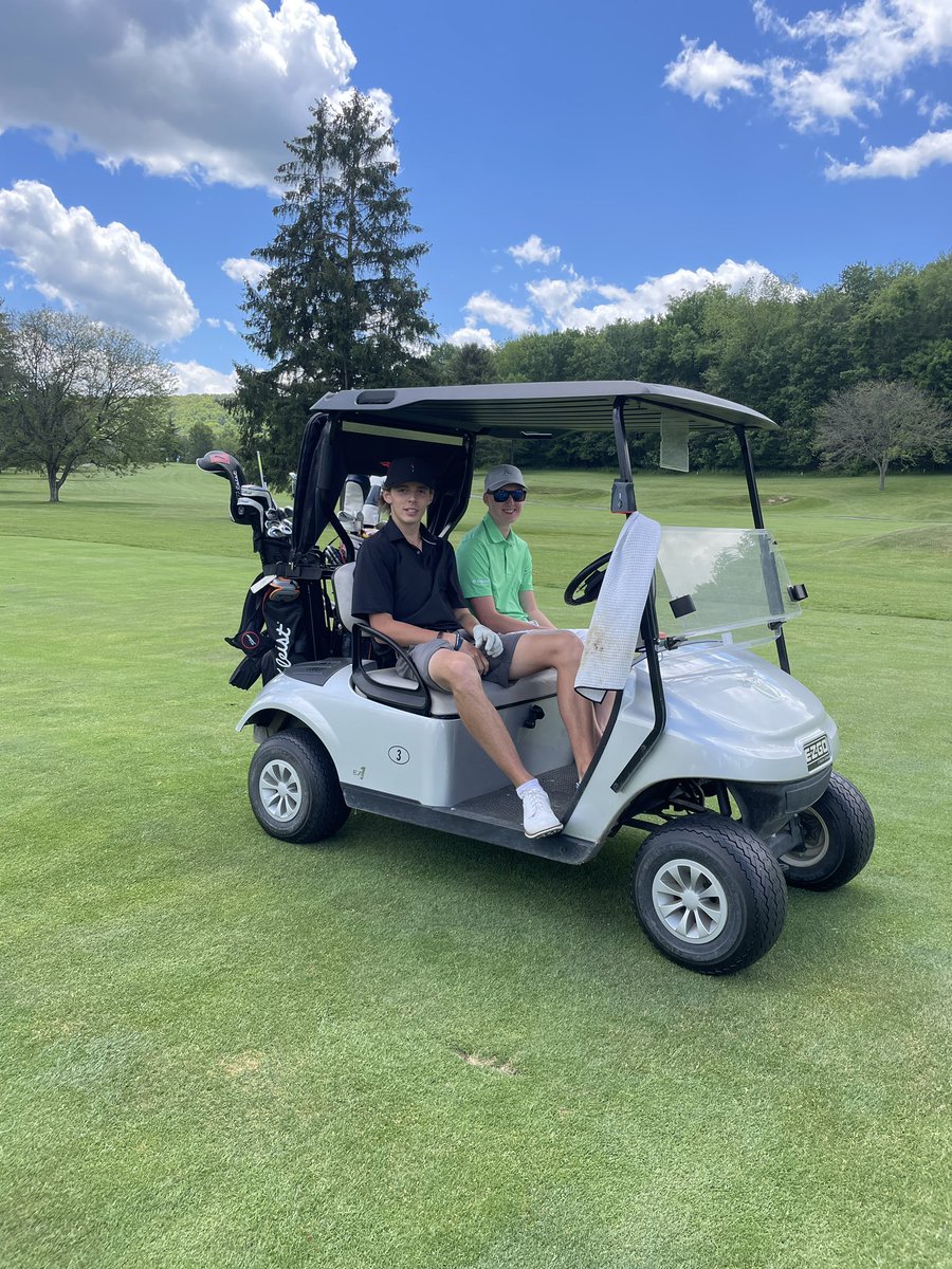 legendsgolfteam's tweet photo. Prepping for states at Mark Twain golf course in Elmira, NY. Michael Wolski and Cole Jones repping section 6 and Lancaster! ⛳️ https://t.co/ymibJUdVaI