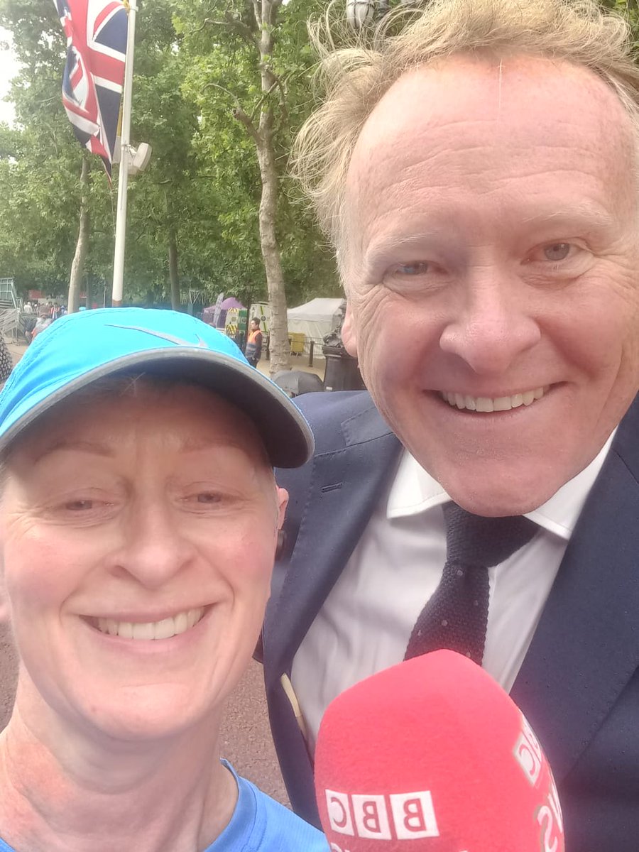 Running in London today up the Mall @BBCBreakfast @JohnMag20 (John Maguire) from the BBC ... even got in that I'm an Admiral Nurse at Nddh !! @hjsquires