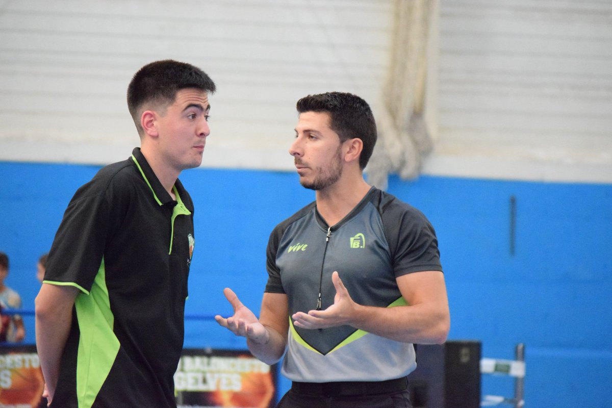 SevillaFAB's tweet photo. #FaseFinalMiniMas2002
⭕Jornada 2️⃣
🗓️3 al 5 de Junio
🏟️Pabellón Muriel Bujalance Leal
📍 @gelvescomunica
⌛ 12:00 h
Final del Segundo Periodo‼️
🏀 @CNauticoSevilla 3️⃣9️⃣
🆚️
🏀 @CBGELVES 3️⃣1️⃣
📲 Siga los Partidos en vivo a través de la APP "AFICIÓN FAB"
🎥 https://t.co/qkoce4Q5i7 https://t.co/KLmBddaHVx