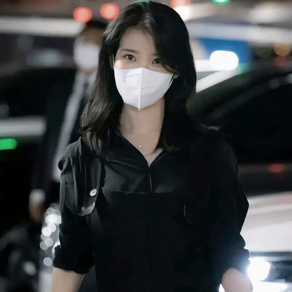 Aaron_jieun23's tweet photo. Ganda talaga ni IU sobrang !! 🥰💜🤍 #IU #IUfan #iu https://t.co/VemGeW6DDa