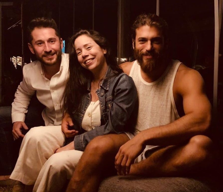 Miriam91757957's tweet photo. Mamá Guldem no podía faltar en este día en familia tan maravilloso 😉😊 https://t.co/vHzVwRCvNq