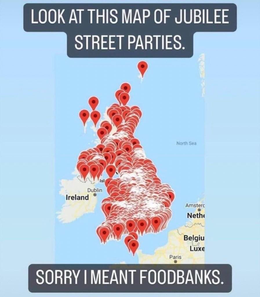 #CrimeMinister #RoyalFamily
#foodbanks #ToryBrexitDisaster