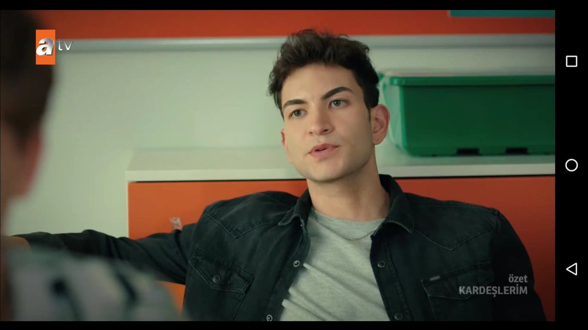 Herzaman ki gibi harika bakışlarına kurban olurum ya ne güzel bakıyorsun ya Berk muhteşem artist oyuncu berko <a href="/Berkalicatall04/">Berk Ali Çatal</a>