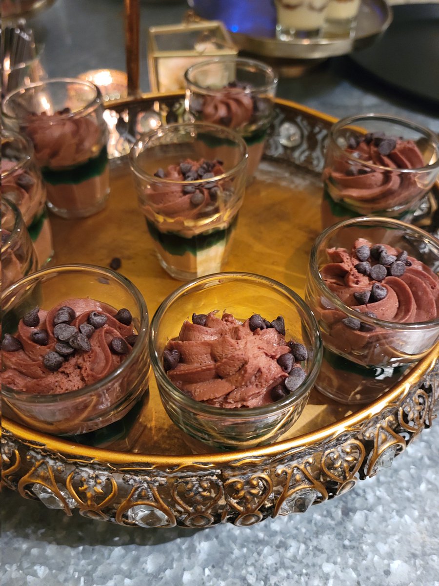 jflorez's tweet photo. Desserts from the wedding were buffet style with small individual tastes. Panna cotta, tiramisu, cannoli, fresh fruit, mousse, etc.
#wedding #travel #lakecomo #Como
#foodies #ildolce https://t.co/a02jOnc5gP