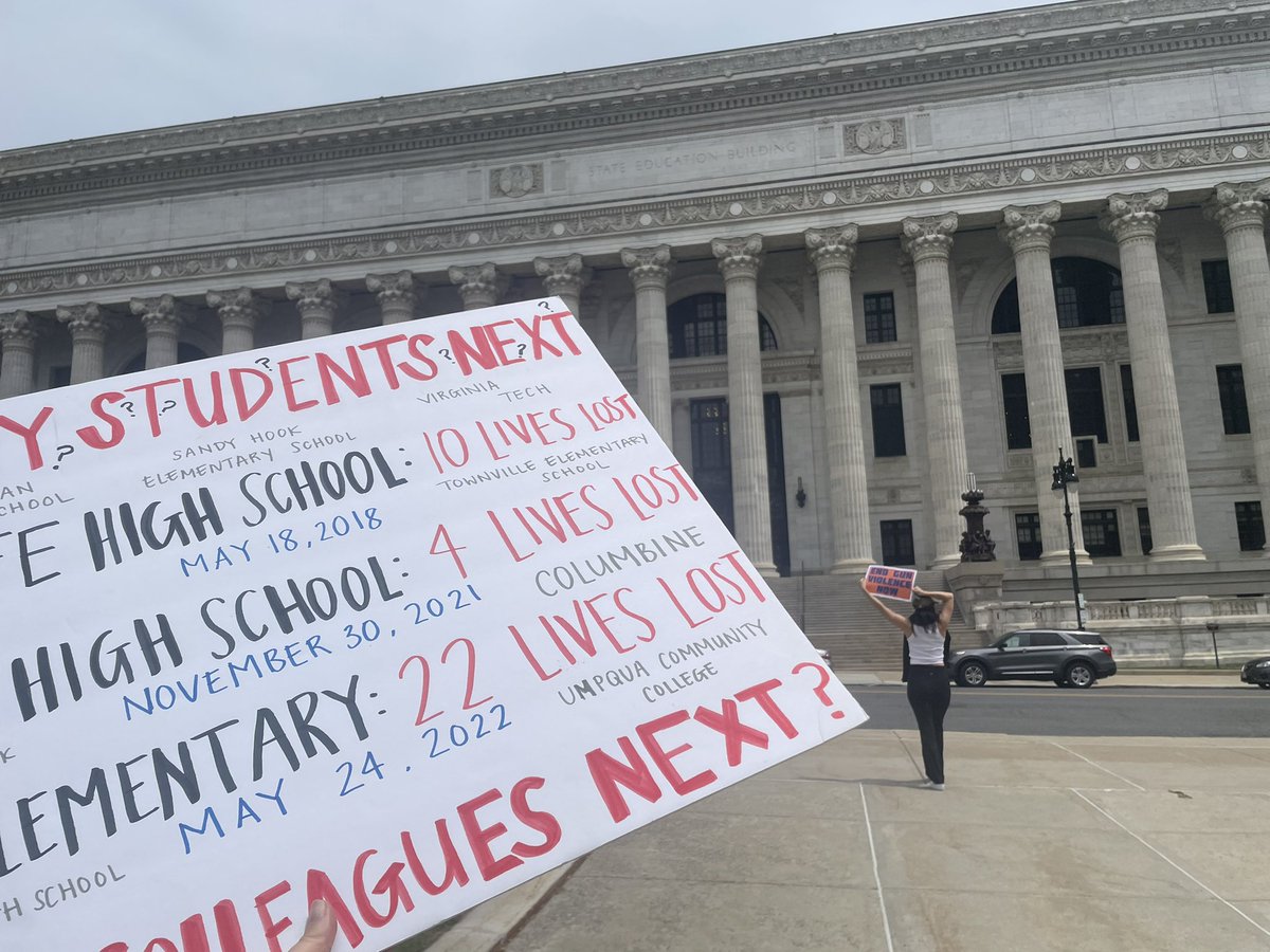 leahdocktor's tweet photo. i march for my students and colleagues. i march for us all. enough is enough. #GunReformNow #MarchForOurLives https://t.co/istRWQQ4qe