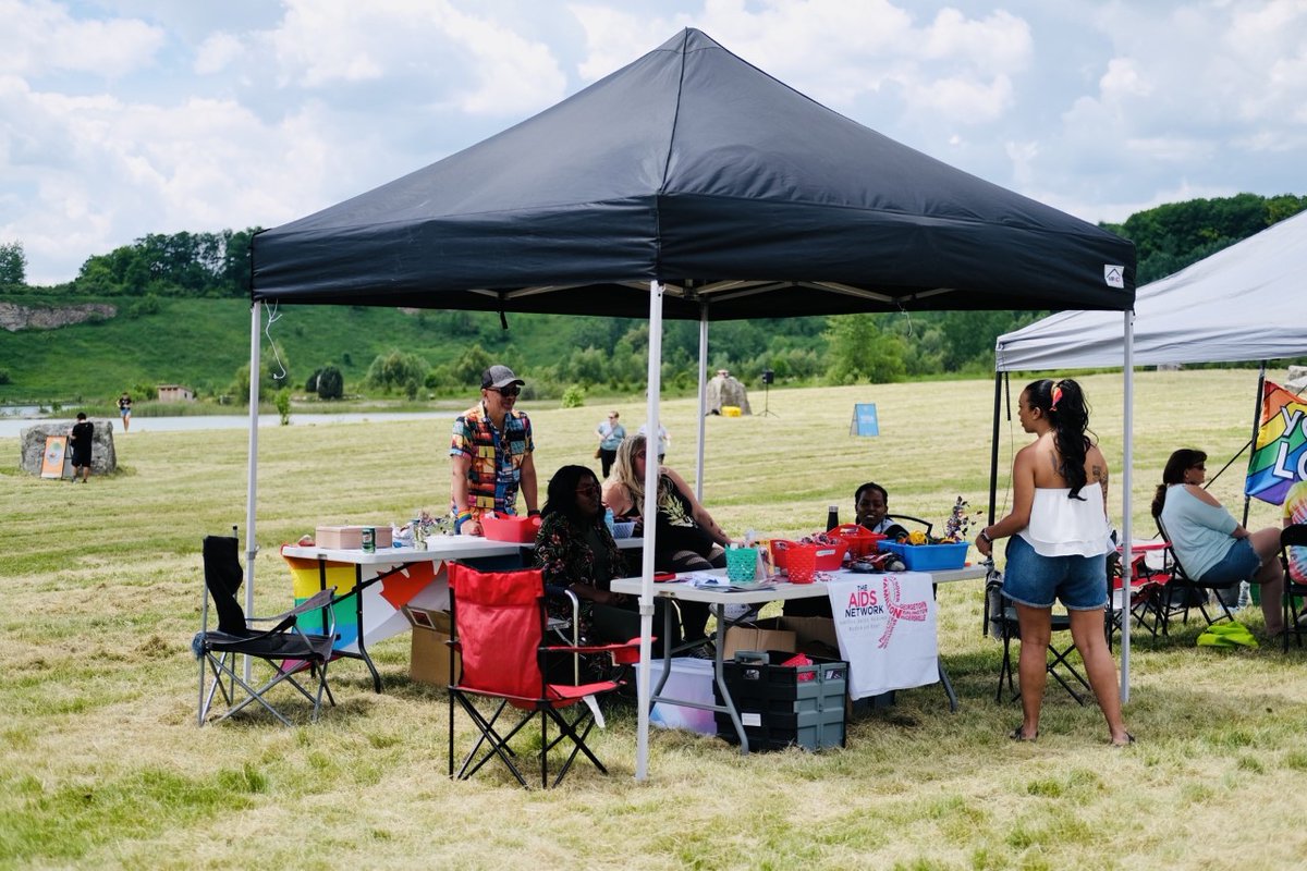 positivehn's tweet photo. Our staff are at Halton Pride (Area 8 -Kelso Quarry) in Milton today doing great work promoting education and awareness.
Left to right: Richard, Eddy, Noxy, Jamie, and Nomvelo
#haltonpride #theaidsnetwork #pridemonth #Pride https://t.co/UPJGhpwbUr