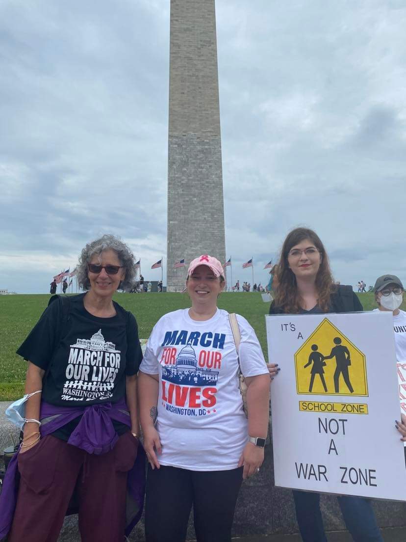 MamaMayham's tweet photo. #MarchForOurLives https://t.co/PWyH48x5fA