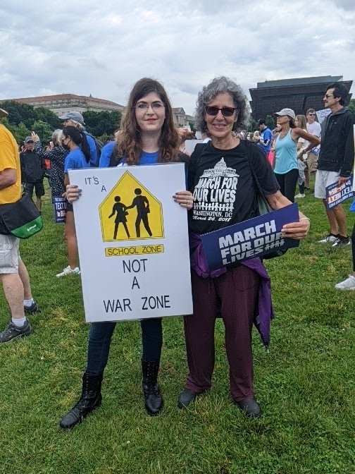 MamaMayham's tweet photo. #MarchForOurLives https://t.co/PWyH48x5fA