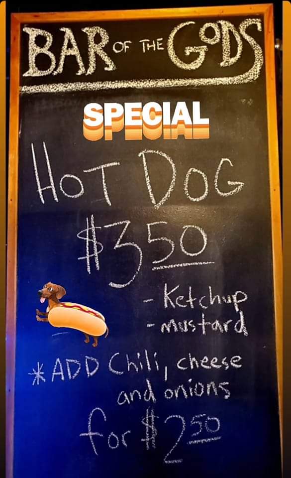 Dinner is served... 5pm til late! 🌭
#portland #pdx #ripcity #rctid