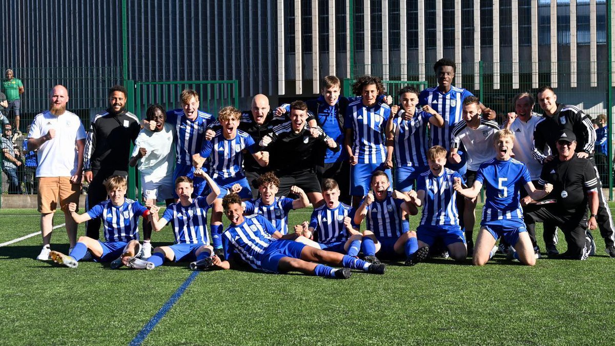 Football : au bout du suspense des tirs aux buts, Dunkerque accède en U17 nationaux lavoixdunord.fr/1191841/articl…