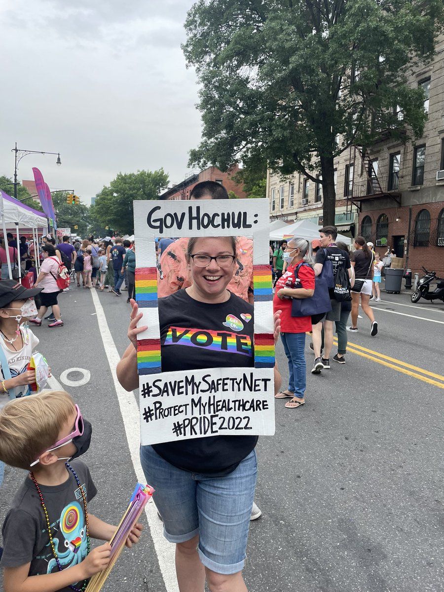 housingworks's tweet image. We’re at Brooklyn Pride with the Save NY Safety Net coalition telling folks that @GovKathyHochul needs to stop cuts that would hurt LGBTQIA+ healthcare! #Pride2022 #SaveOurSafetyNet