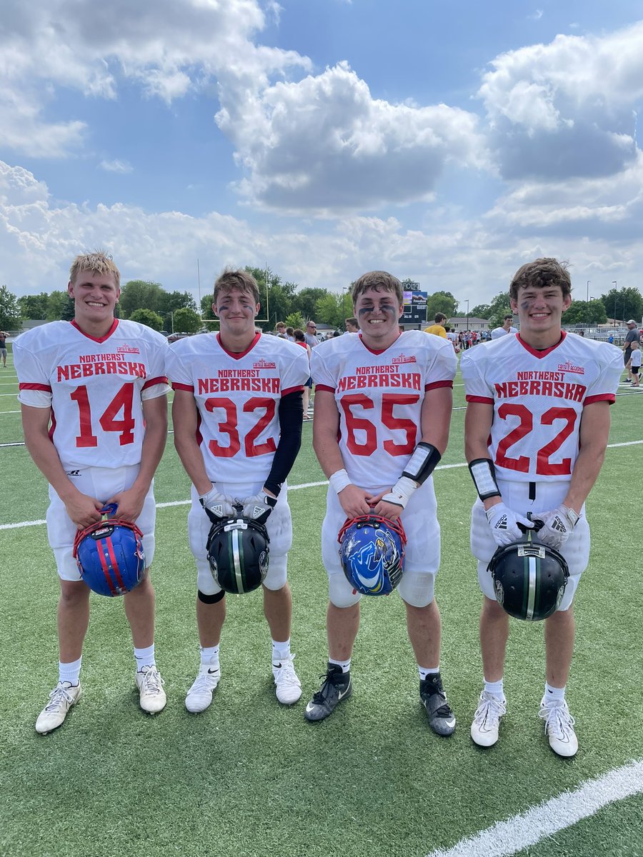 🆑PATS🏈 (@clpatriotsfb) on Twitter photo Congrats to these guys on a great game! Going to miss <a href="/BeesonMitchel/">Mitchel Beeson</a> and Carter. Got some Bacon Bowl love in here too with <a href="/rj_bayer/">RJ BAYER</a> <a href="/levibelina22/">Levi Belina</a> #GoPats🏈 #Highway91 Congrats to these guys on a great game! Going to miss <a href="/BeesonMitchel/">Mitchel Beeson</a> and Carter. Got some Bacon Bowl love in here too with <a href="/rj_bayer/">RJ BAYER</a> <a href="/levibelina22/">Levi Belina</a> #GoPats🏈 #Highway91