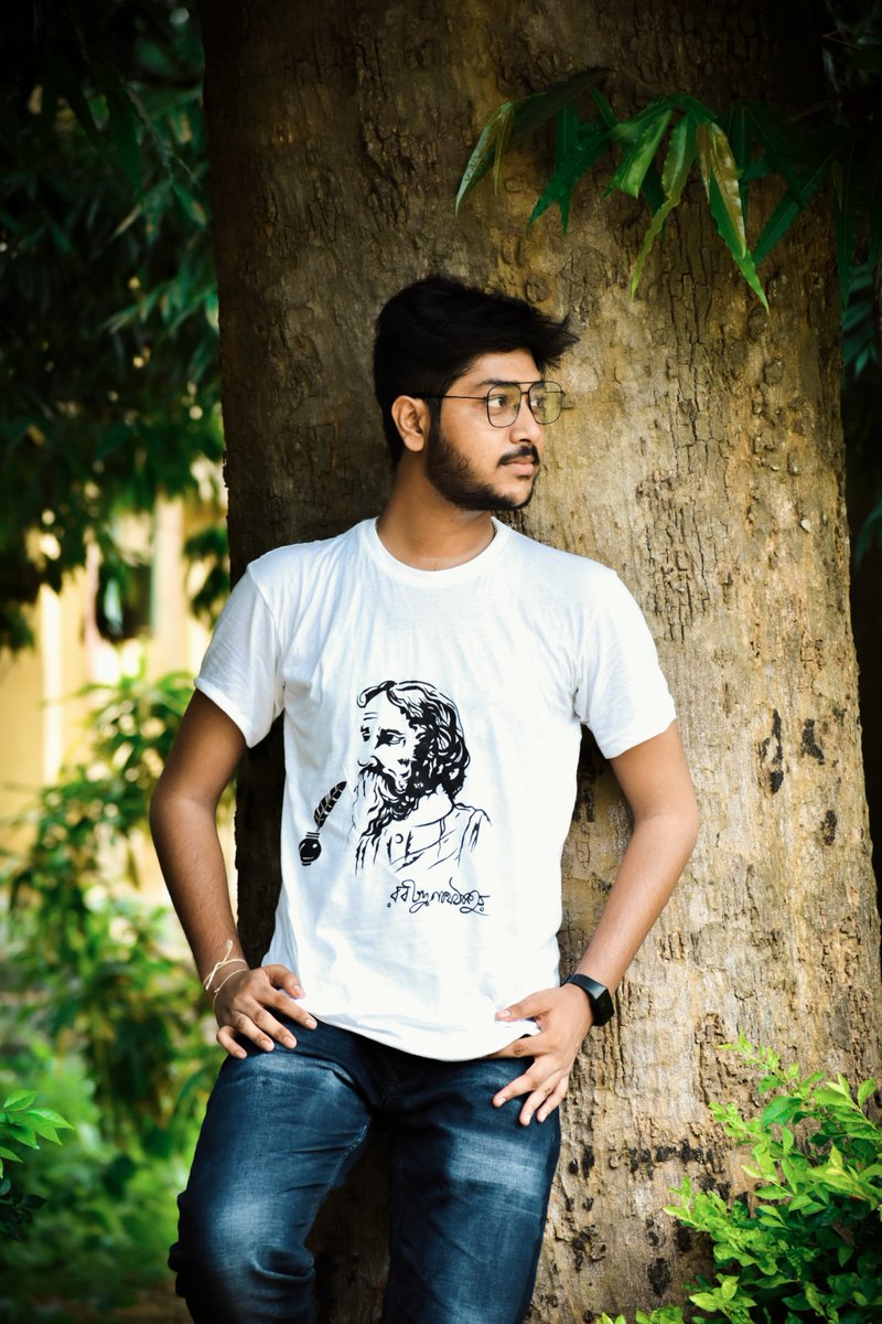 "আমি তোমারে পেয়েছি হৃদয়মাঝে
আর কিছু নাহি চায় গো
আমার পরান যাহা চায়
তুমি তাই"🖤🤍