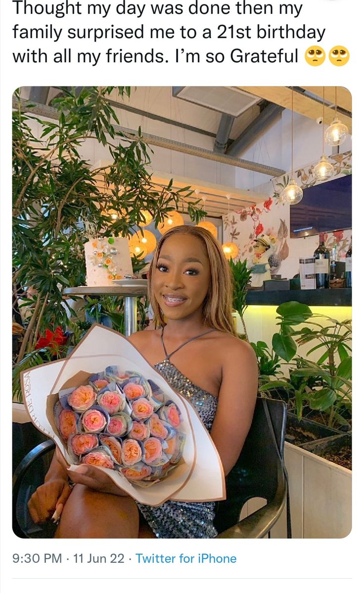 Who was painting Mrs metric. This is not makeup. Okare ebe testa pente ka sefatlhego mo