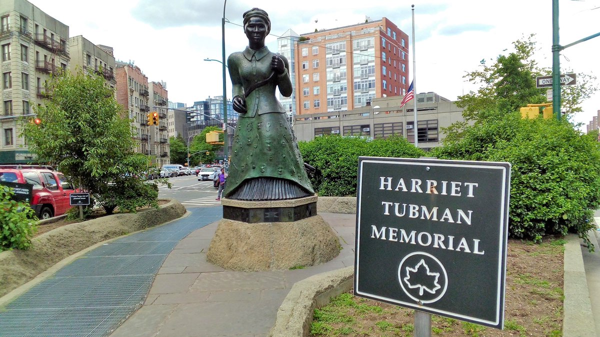 AndyBassNY's tweet photo. 50. New York City dedicated a Harriet Tubman Memorial in 2008. Alison Saar's 13-foot bronze sculpture, "Swing Low," stands on a landscaped traffic triangle bounded by Frederick Douglass Boulevard, St. Nicholas Avenue, and West 122nd Street in Harlem.
#Tubman200 #HarrietTubman https://t.co/XLqTgXgU8a
