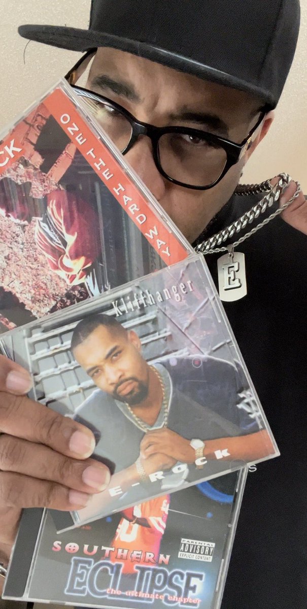 erockalipse's tweet photo. Still such a Dope dream!
Thank you to all my Fans always! @STEADEROCKMUSIC #ONETHEHARDWAY #KLIFFHANGER #SOUTHERNECLIPSE ⭐️⭐️⭐️⭐️⭐️ #Receipts https://t.co/gi0fs6Ju8B
