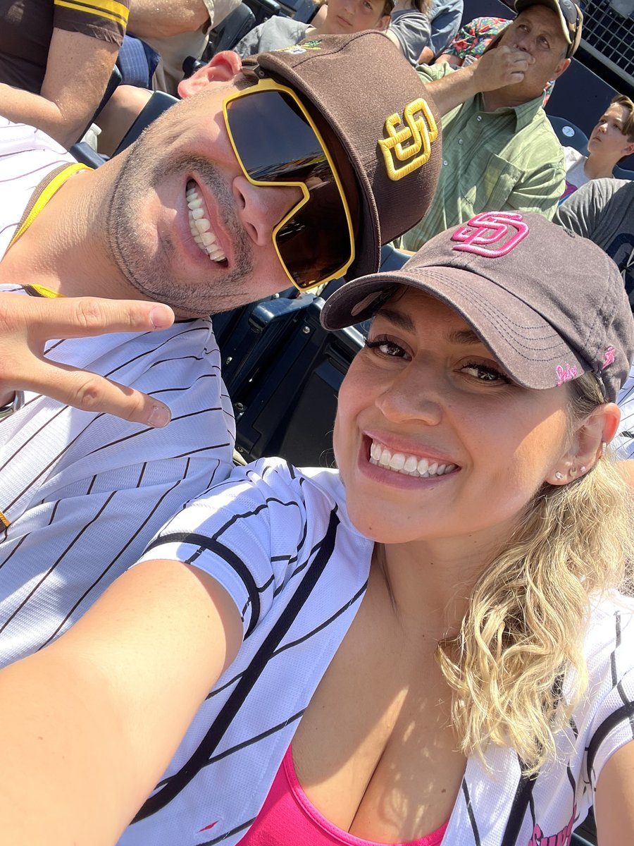 Disfrutando el béisbol ⚾️ <a href="/LosPadres/">Padres de San Diego</a>