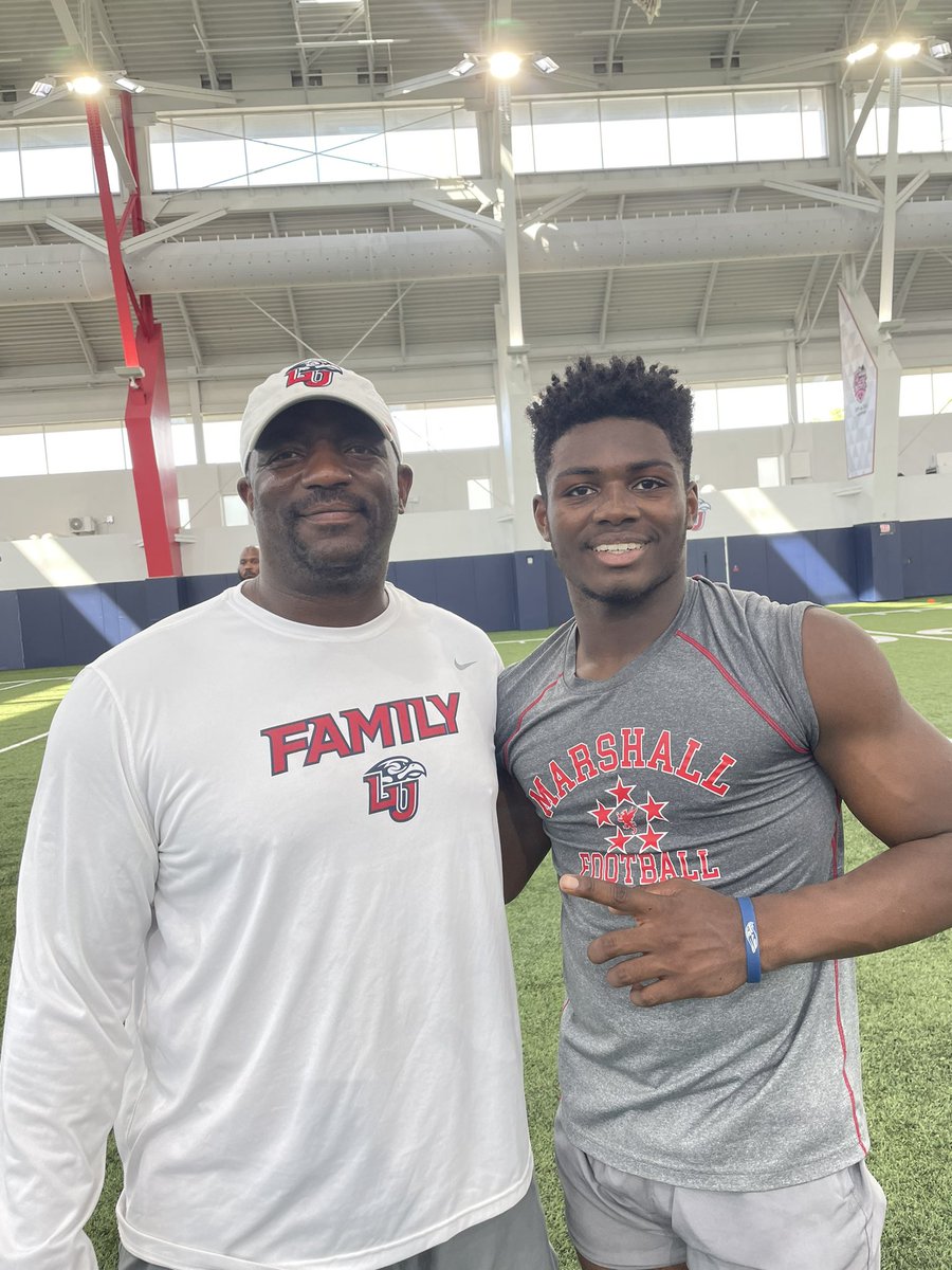 nawilson_'s tweet photo. Had an amazing camp experience at Liberty University @LibertyFootball @mauricejharris @BruceSJohnson @CoachTBurns @GCMStatesmenFB https://t.co/aMWnpLoDLW