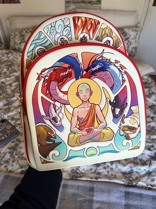 Scored the cutest bag today 🥰 https://t.co/R3SnCS6wIs