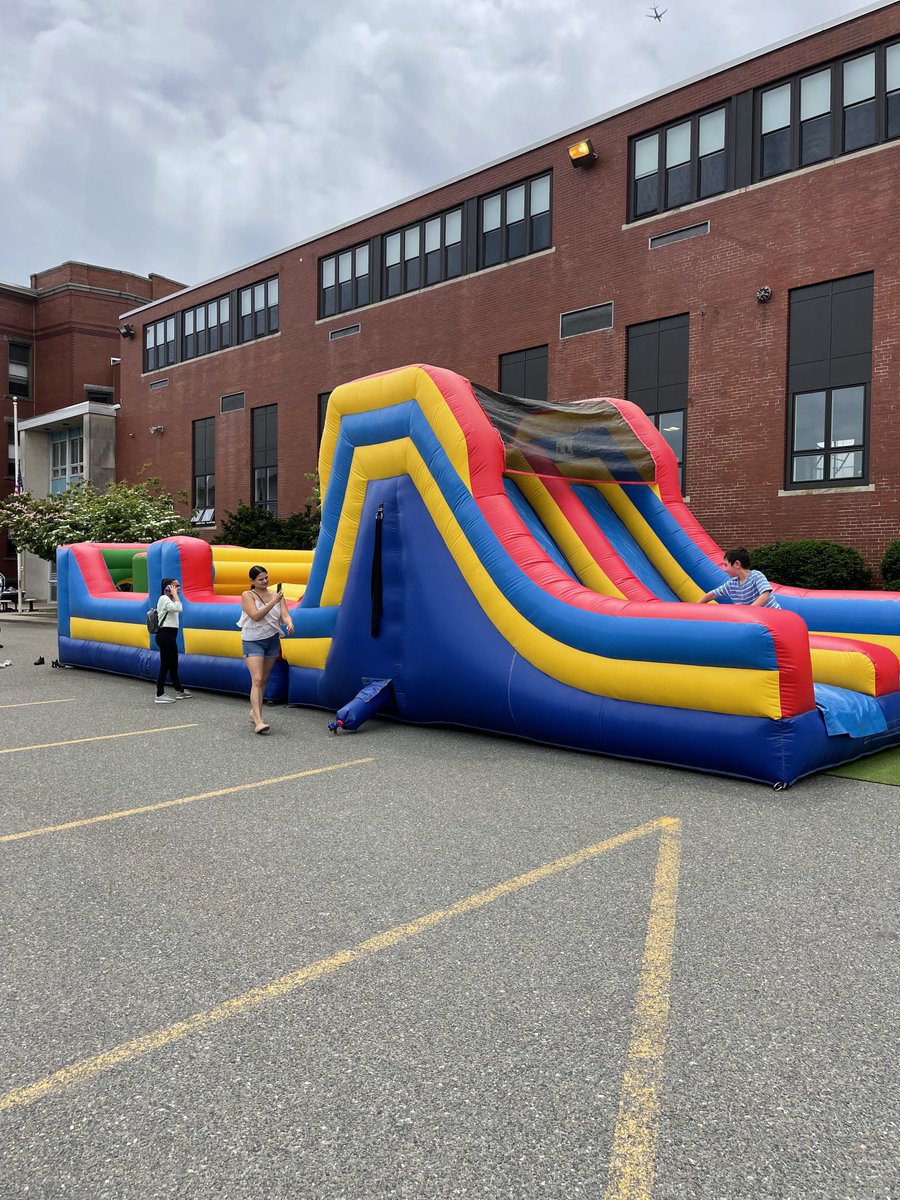 sjspeabody's tweet photo. First ever Family Fun Carnival is a hit ! https://t.co/9fQT8Aei9K