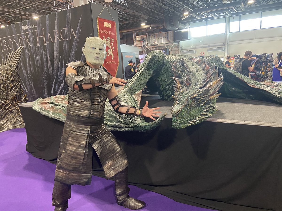 cszsofy's tweet photo. After 2 years of waiting (thanks Covid) it's #ComicCon time! First ComicCon in Hungary, and my first ComicCon ever. It was soo much fun! And the cosplayers were amazing! And I admit, I did a little shopping spree. 😅 Will be back tomorrow! #ComicConBudapest ❤️ https://t.co/z5jTlbJxbH