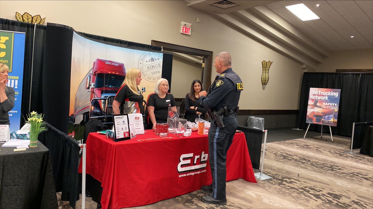 TTNDailyTweets's tweet photo. We are all set to meet with professional truck drivers, az/dz drivers, mechanics, and office staff. Meet us at Bingemans Centre Kitchener
Lucky Draw $5000 for attendees .
8:30 am - 4:00 pm
#truckdrivers #truckingindustry #azdrivers #dzdrivers #networkingevent #kitchenerevent https://t.co/lOMvYYB34e