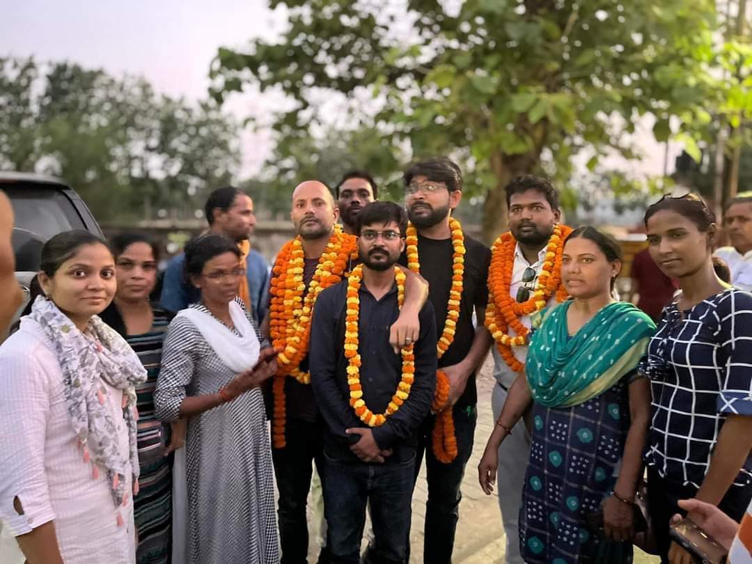 Thank you everyone for your love,care and support for us 
We will keep fighting for our rights 
<a href="/Navneet61035447/">Navaniit</a> <a href="/Gangasharan10/">Ganga sharan</a> <a href="/yadavavanish0/">Avanish yadav</a> <a href="/Veer12317/">Virendra Veer</a>