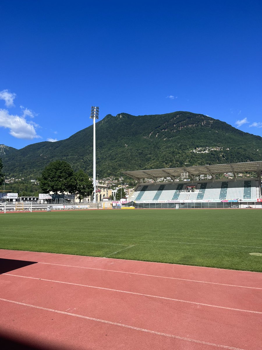 pendletonlewis1's tweet photo. Ciao Milan 🇮🇹 great to be out in the heat with the squad. #pvsport #unitedwestand https://t.co/AMPp9AI14l