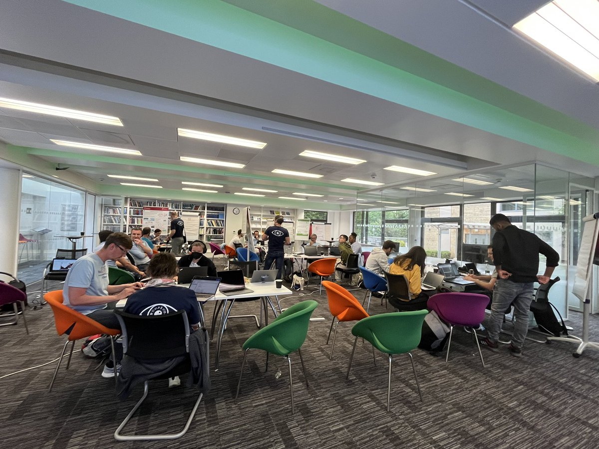 irinasandu_ec's tweet image. Still 20 hours to go! @ECMWF #VisMetHack in full swing!