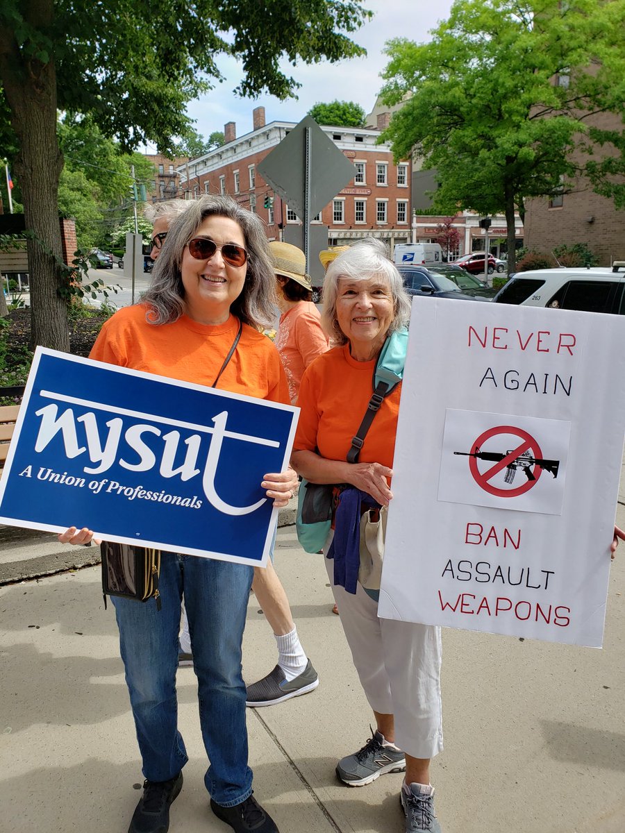 March for our lives rally 
#march4ourlives #peekskillpride