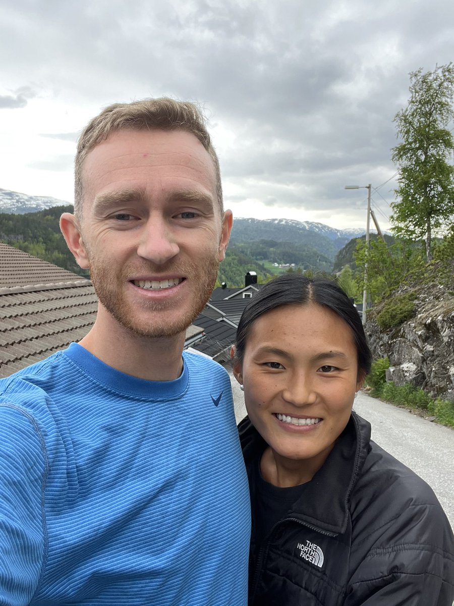 ClaireandPeter_'s tweet photo. Day 98 - Heading north to Trolltunga https://t.co/UP9NrgB8Sg