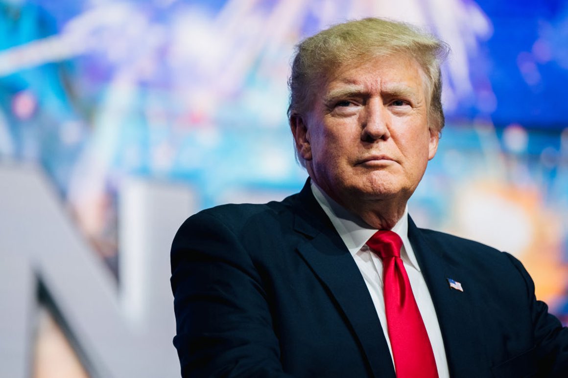 gregkellyusa's tweet photo. I don't give a damn what some Editor with a Boss thinks about Trump. HE SAVED THIS COUNTRY. And We Want him Back. https://t.co/4rpQcpWBbr