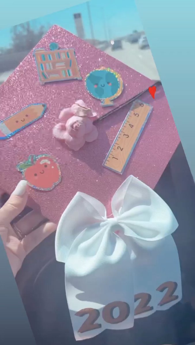 I did it!! So grateful for my amazing mentors, supportive husband <a href="/Garcia2ernie/">Ernie Garcia</a> and family!#Classof2022 ❤️🎓