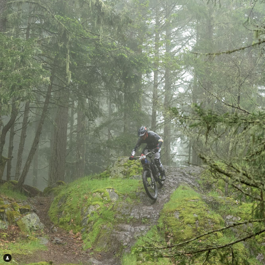 yamahabicycles's tweet photo. "We didn’t have the BEST weather #bcbrmegavolt but we had the BEST time regardless. Been a bit since I’ve ridden in terrain and conditions like this, but it was just like riding a bike, came back quick😜 ..." - #BrianLopes
p/c #davesilverphoto #ydxmoropro #emtb https://t.co/RGSgh5YpI1