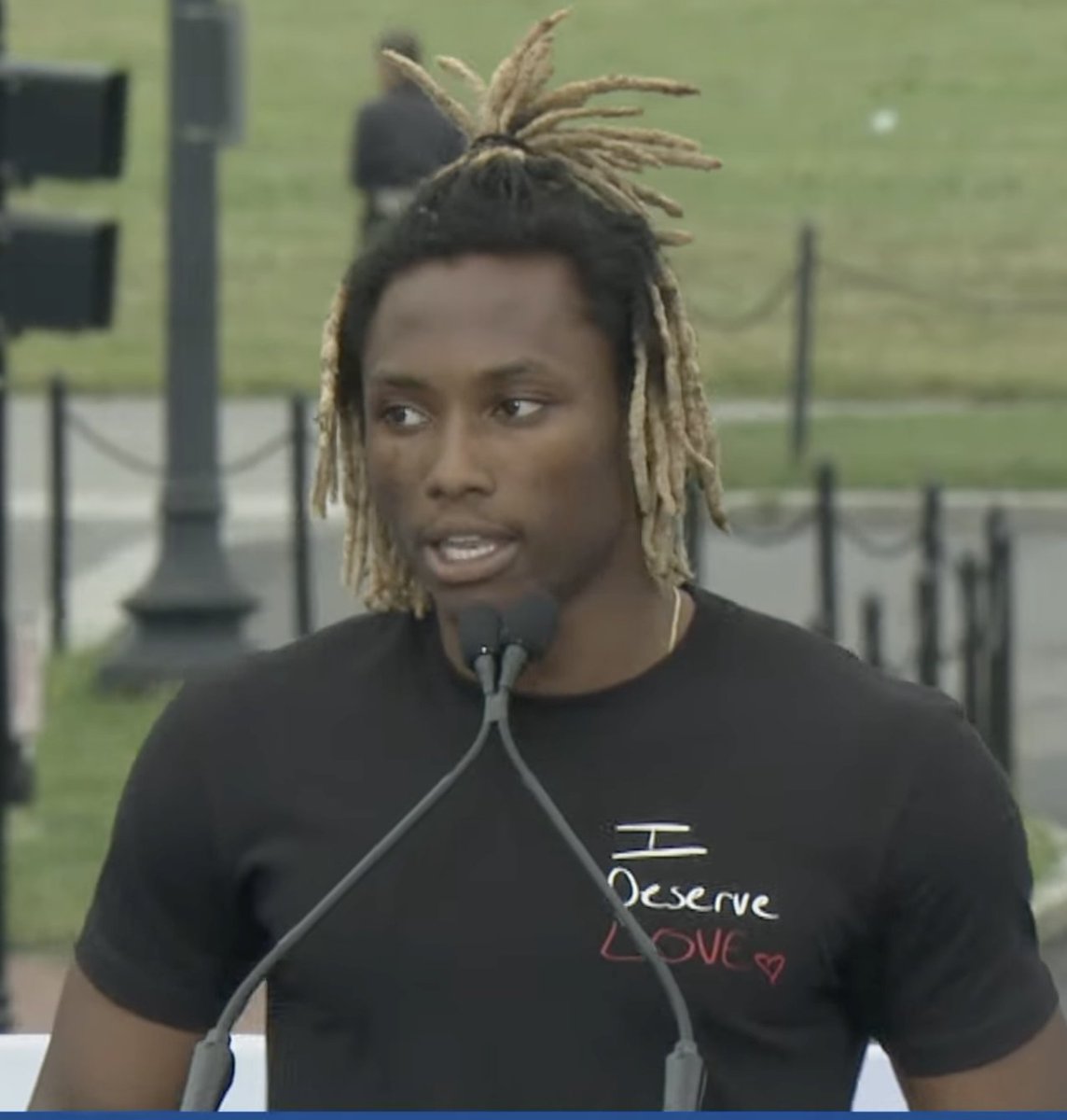 NCYLnews's tweet photo. 💕💕"A simple four letter word is the solution. LOVE." @ruthatruth #CenterYouth #CreatingSafetyWithCare #LoveOurKids  #MarchForOurLives #IDeserveLove #DontLookAway 💕💕 https://t.co/tqnnUrv2Yg
