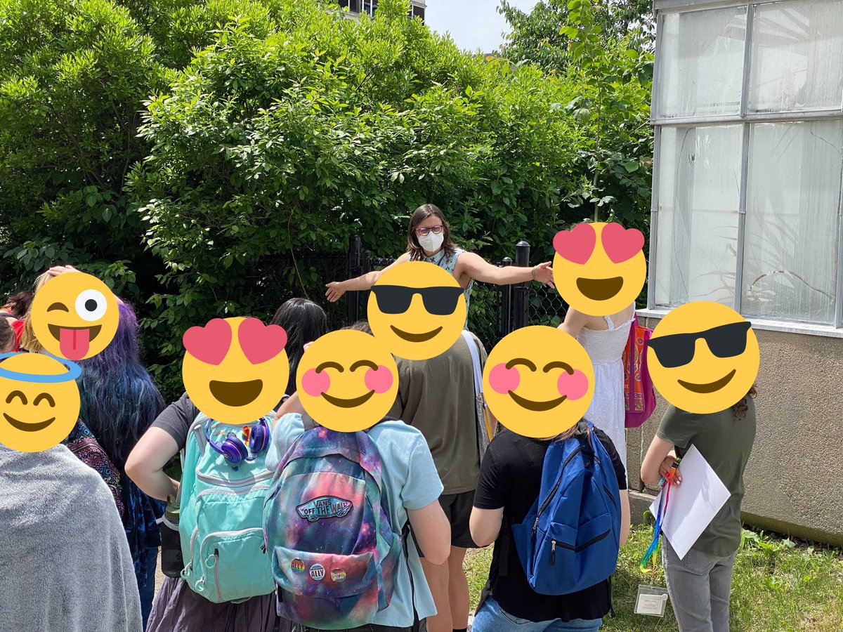 ArthropodAbbey's tweet image. Representing @uconneeb, @EEBGreenhouse, Vergano Institute for Inclusion and @UConn as part of the Queer Science Conference for LGBT+ highschool students. inspiring the next generation today  🌈🐛♥️

@OUTinSTEM #queerscience #outinstem #pride #queerinstem #STEM #stemoutreach