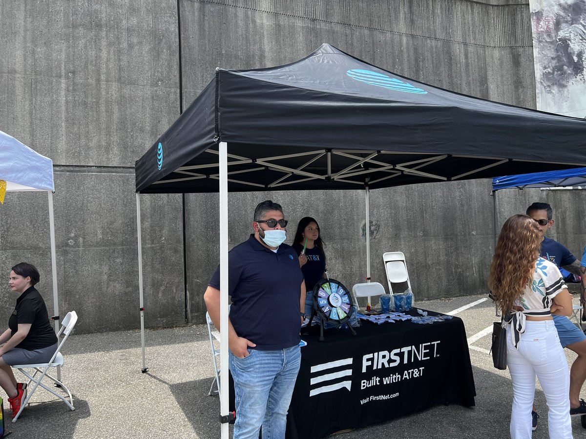 White Oak checking in at ¿Que Pasa? Festival! Catch Lupe at the Canal Walk for a chance at some prizes!. #rva #legends <a href="/mindymcdonald/">Mindy</a> <a href="/bvelarde4094/">Brandon Velarde</a>