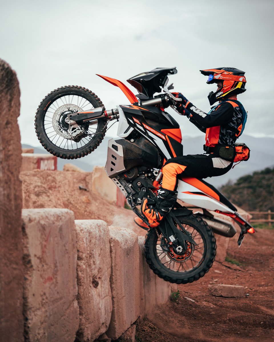 KTM_UK's tweet image. #KTMBlog - Master of trial and extreme, Greg Gordinne is in his element on his KTM 890 ADVENTURE R on near-impossible climbs and over the craziest enduro trails. Check out the latest KTM BLOG and see how he has the bike set up - fal.cn/3pnuT.

#KTM #ReadyToRace