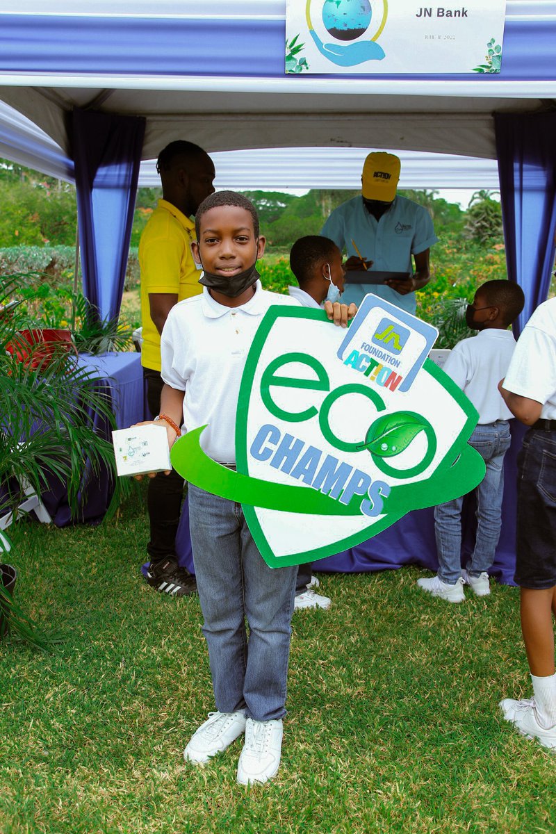 JNFoundation's tweet photo. Take a look at our prize winners! Weโre celebrating Environment and Oceans Day here at the Hope Gardens ๐
#JNEcoChamps #JNWaterproject #JNFoundation https://t.co/Urug6Re6A6