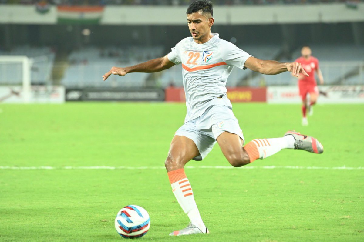 knijan093's tweet photo. Ashique Kuruniyan 🔥🔥🔥

#AFGIND #AFCAsianCup2023Qualifiers 
#BlueTigers https://t.co/rFG5ucjTje