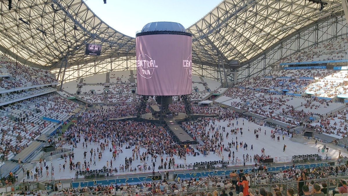 janeczkoS's tweet photo. #indochine   quitter les Alpes pour venir vous voir trop content,  on devrait vivre  un bon moment à Marseille https://t.co/or8PAAKT31