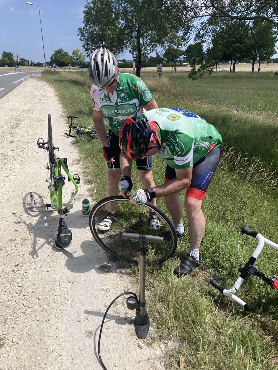 DeeganFergal's tweet photo. Day 3 over thanks to chef Dom and pat Roche who fixed my puncture ⁦@ClionasFDN⁩ https://t.co/4ENSkVif28