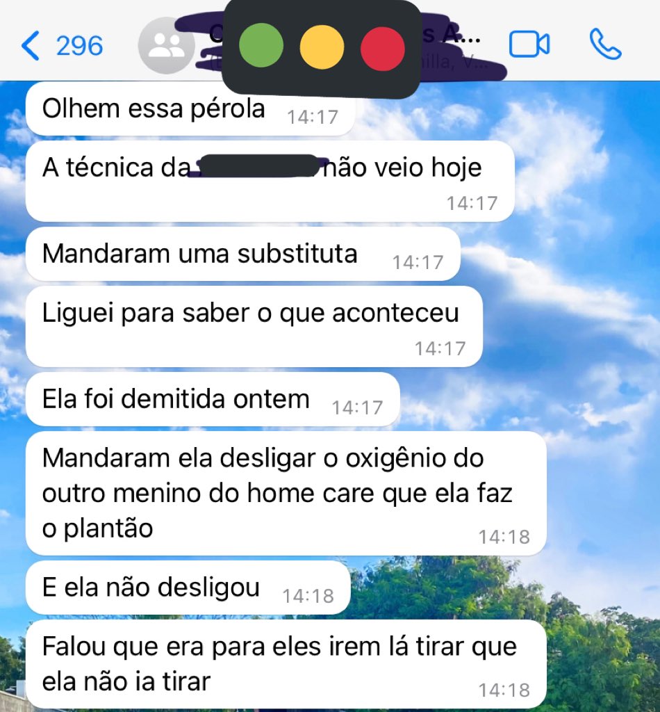 andreawerner_'s tweet photo. Uma amiga tem uma filha com síndrome rara que tem home care pelo plano de saúde. Eis que hoje ela manda isso pra gente no grupo. A técnica em enfermagem que cuidava da filha dela foi demitida pq não quis desligar o oxigênio de um menino cuja liminar caiu. É isso. https://t.co/pJQxLTJglz