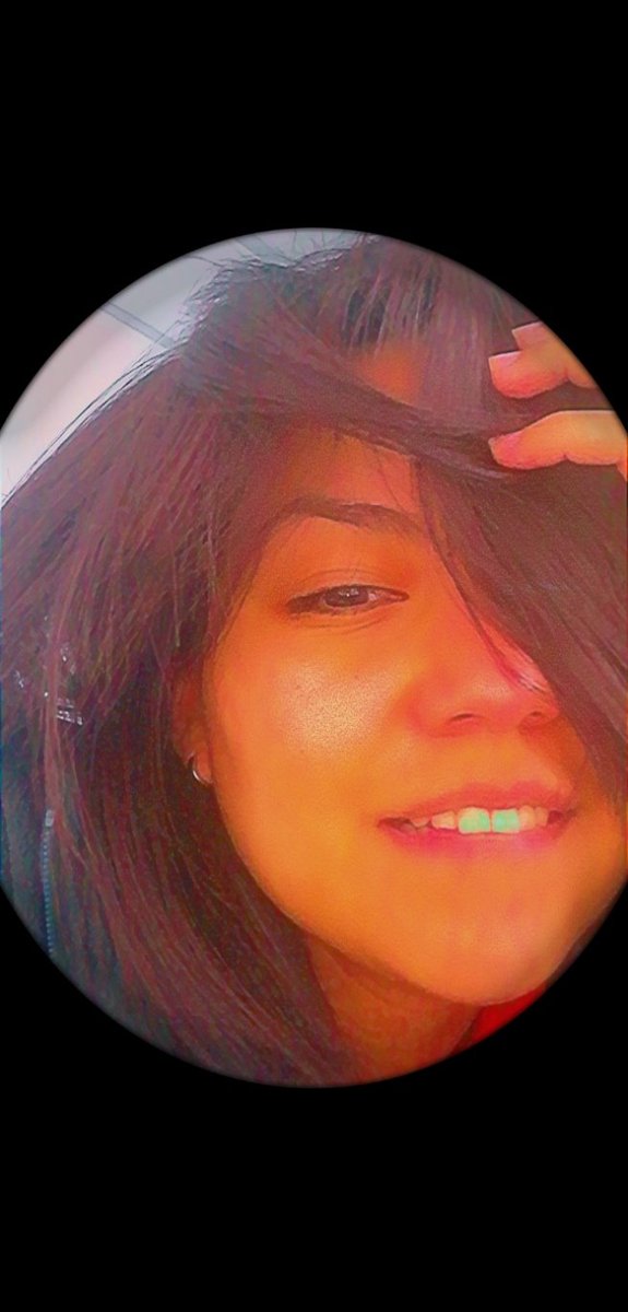 94_prisci's tweet photo. No necesito ser perfecta ni guapa para nadie, solo necesito ser luz en mi propia vida🌸🍂🍁✌️😇 https://t.co/Mp1tRcR7D2