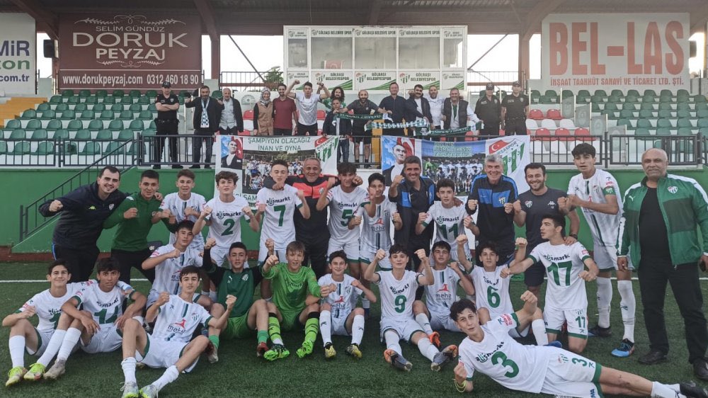 🐊 Elit U15 Ligi çeyrek final maçında Bursaspor, Adana Demirspor’u 1-0 mağlup ederek adını yarı finale yazdırdı. 💪🏻